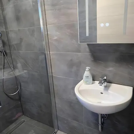 Herzo-apartment-ferienwohnung Херцогенаурах